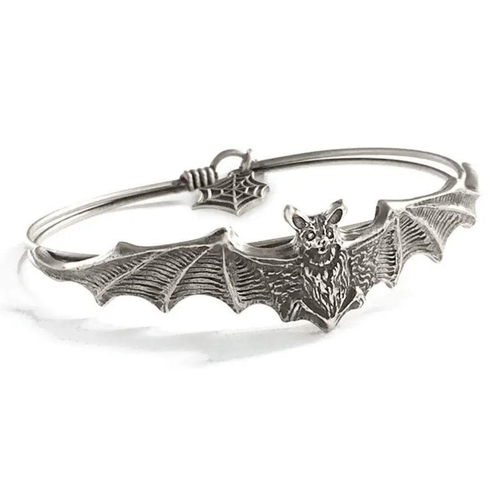 SILVER BAT VAMPIRE UNISEX PUNK GOTH BRACELET WITH HANGING SPIDER WEB CHARM